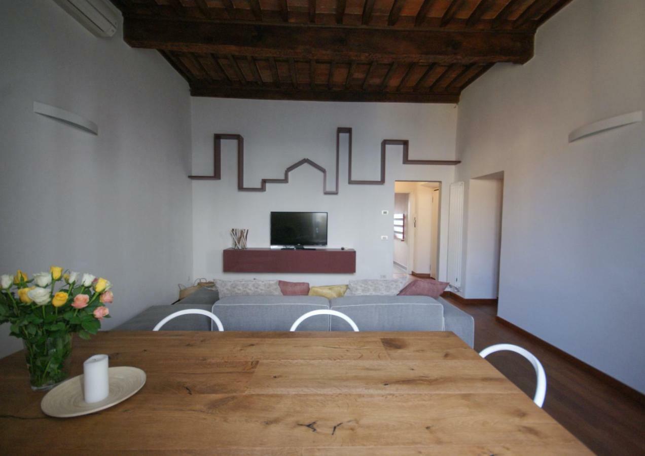 Tabacchi Luxury Apartment In Lucca Historical Center Near Toll Parking Exterior photo