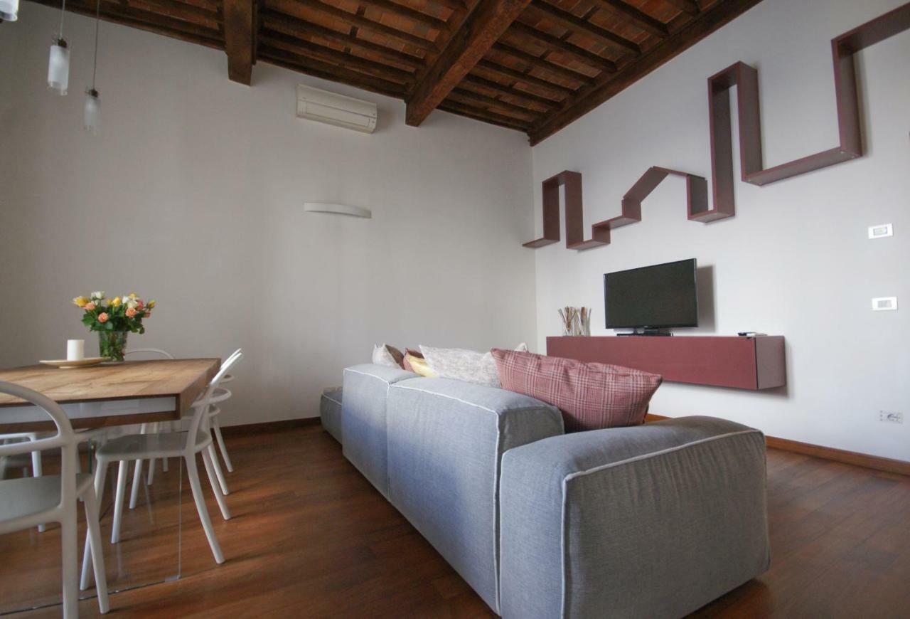 Tabacchi Luxury Apartment In Lucca Historical Center Near Toll Parking Exterior photo